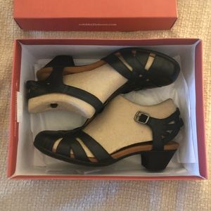 Cobb Hill Women’s Aubrey Sandals Black Size 10 Wide